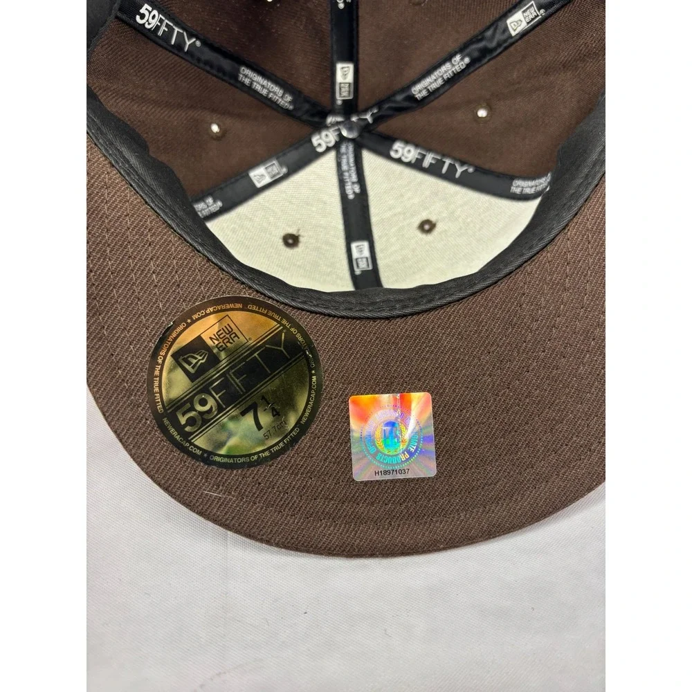 Wyoming Cowboys 59FIFTY Fitted Baseball Hat Cap Mens Brown 7 1/4 NWT New Era